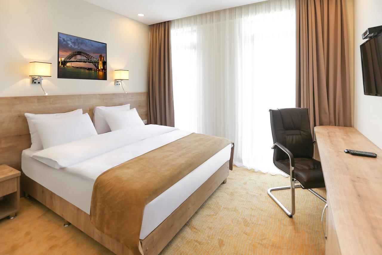 Bridge Boutique Hotel Tbilisi Buitenkant foto