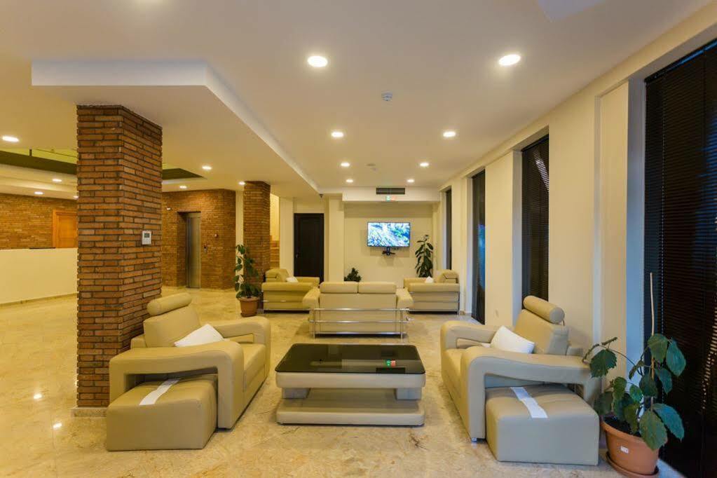 Bridge Boutique Hotel Tbilisi Buitenkant foto